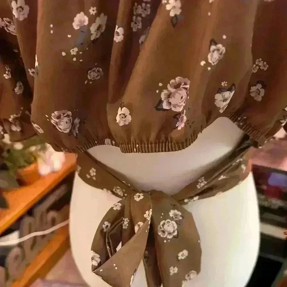 Brown with floral details crop top.  SZ XXL boho fall indie gorpcore granolagirl - Picture 6 of 7